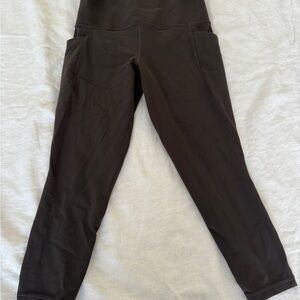 Athleta Salutation stash mesh 7/8 tight legging small petite in BROWN